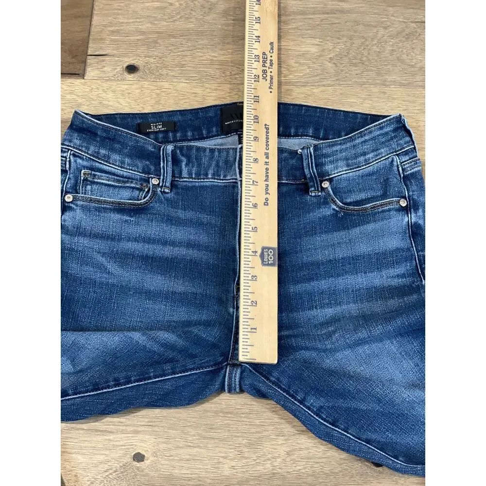 White House Black Market Mid‑Rise Slim Everyday Soft Jeans Size 4